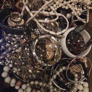 Elegant Gold and Silver Women's Jewelry Set